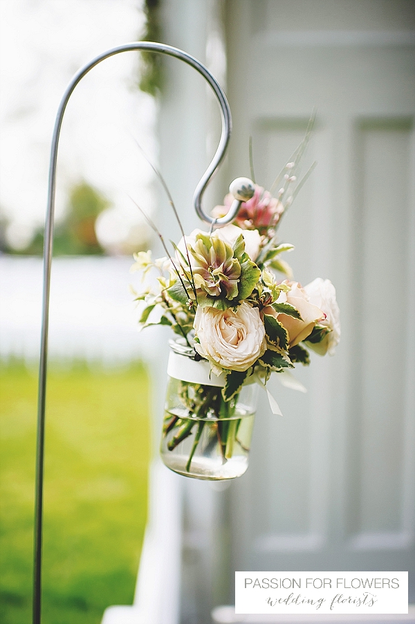 outdoor-wedding-ceremony-flowers-shepherds-croocks-south-farm-wedding-passion-for-flowers
