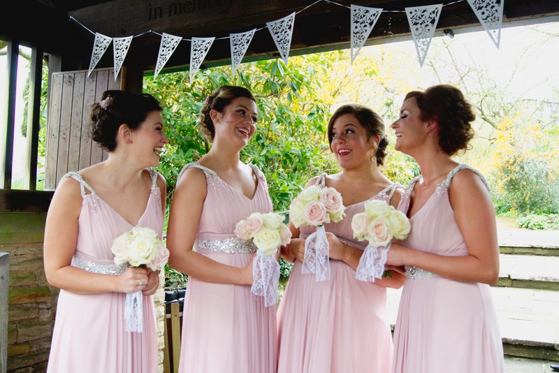 bridesmaids-bouquets-hampton-manor-wedding-flowers