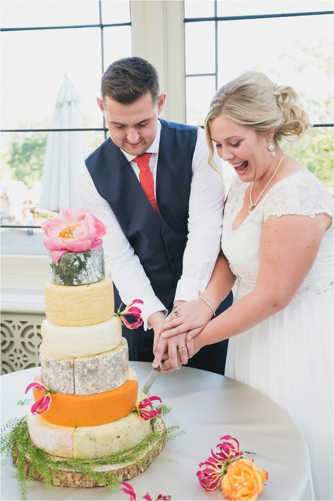 Cheese Cake Wedding FlowersPassion for Flowers Kilworth House Wedding Florist (23)
