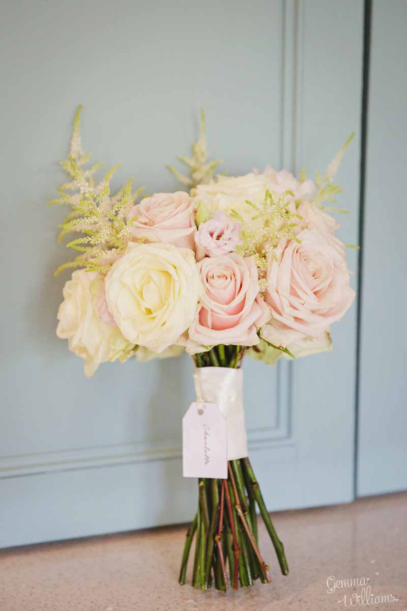 Blush-pink-and-cream-rose-bouquet-by-Passion-for-Flowers-@kmorganflowers