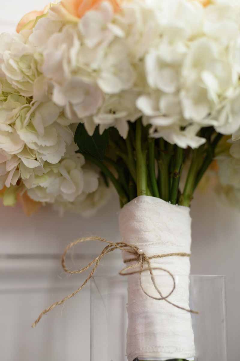 bouquet-wrap-with-twine-and-ivory-ribbon