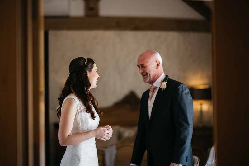 bride-and-father-first-look