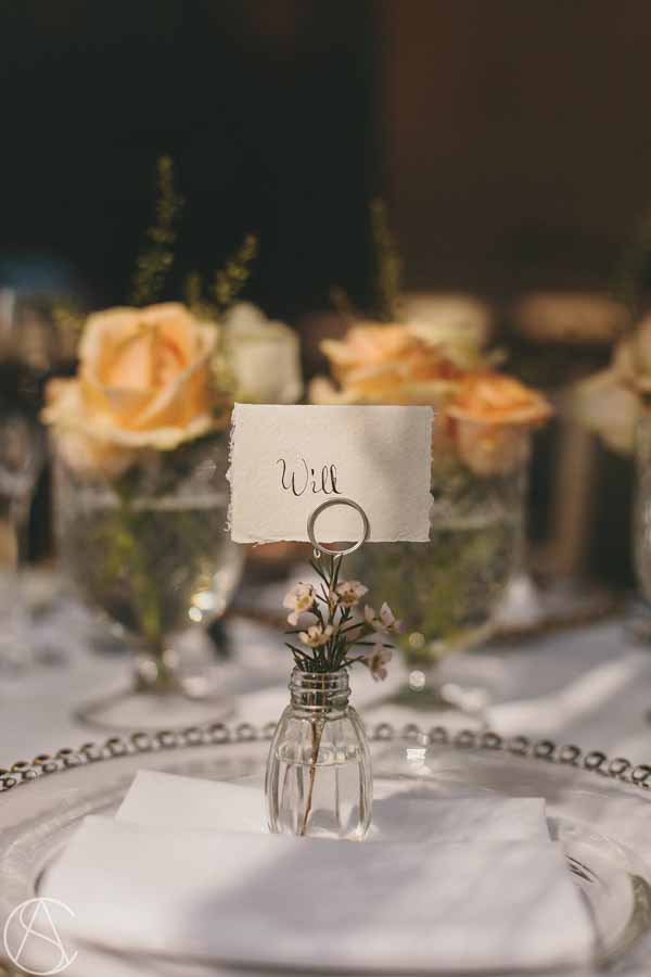 elegant-wedding-place-setting-bud-vase-with-flowers-hampton-manor-wedding-florist-passion-for-flowers-14