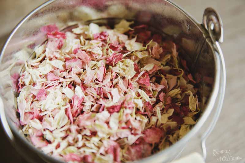 Soft-pink-petal-confetti-in-buckets