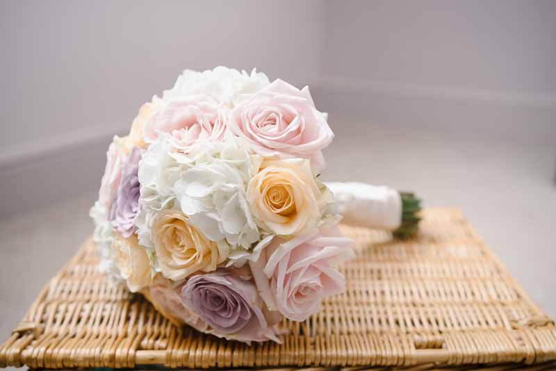 white-hydranges-and-rose-bouquets-by-passion-for-flowers-1