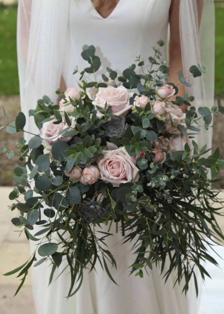 Natural organic style wedding bouquet pink Passion for Flowers